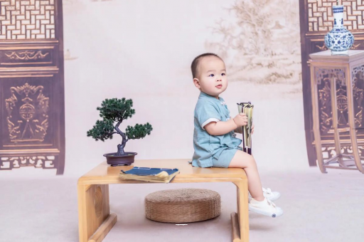 河南孕妇肚子上的黑线